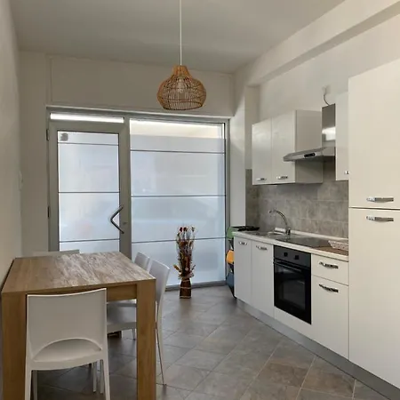 Magila アパート アルゲーロ